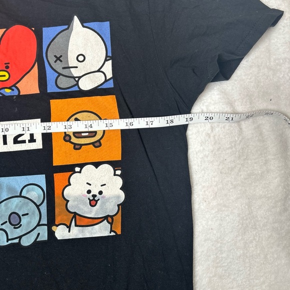 BT21 Black Short Sleeve Tee - Picture 6 of 7